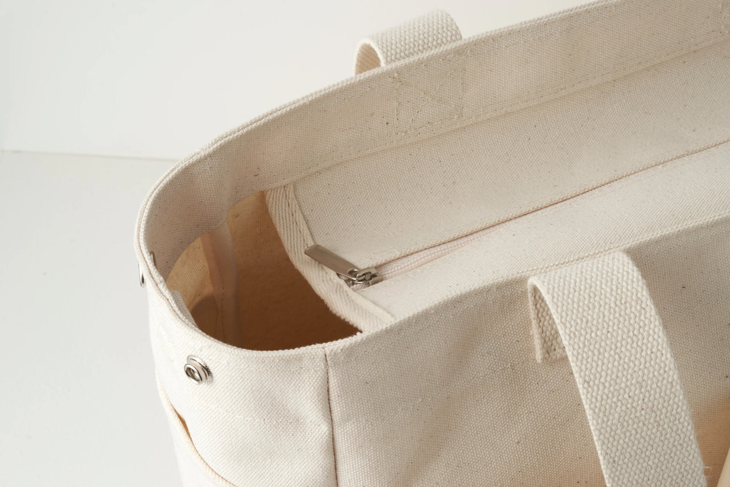Earth On Us New Mega Doit All Bag