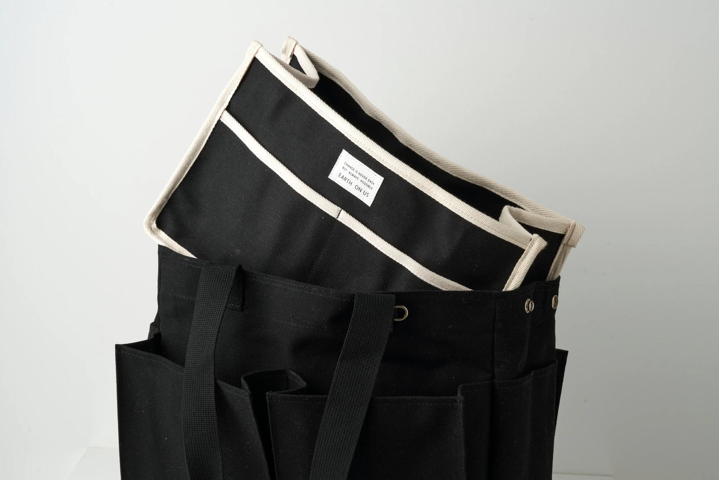 Earth On Us Mega Doit All Bag Black